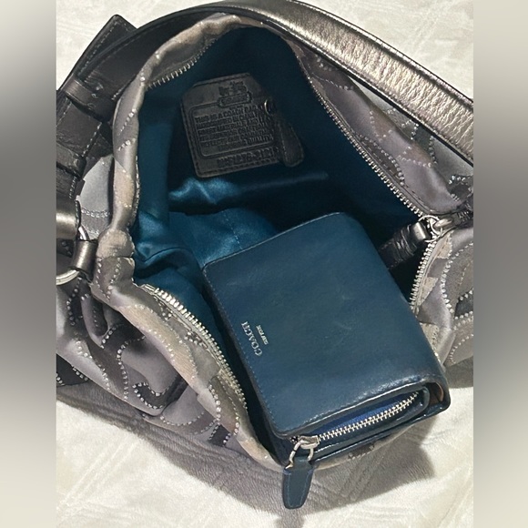 Coach Grey Monogram Madison Isabelle Op Art Signature Bag w/FREE Wallet - Picture 8 of 11